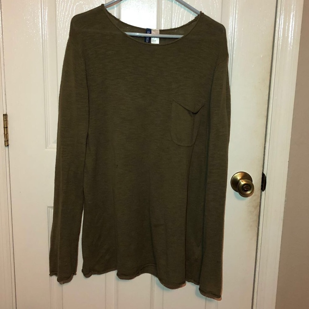 H&M long sleeve tee